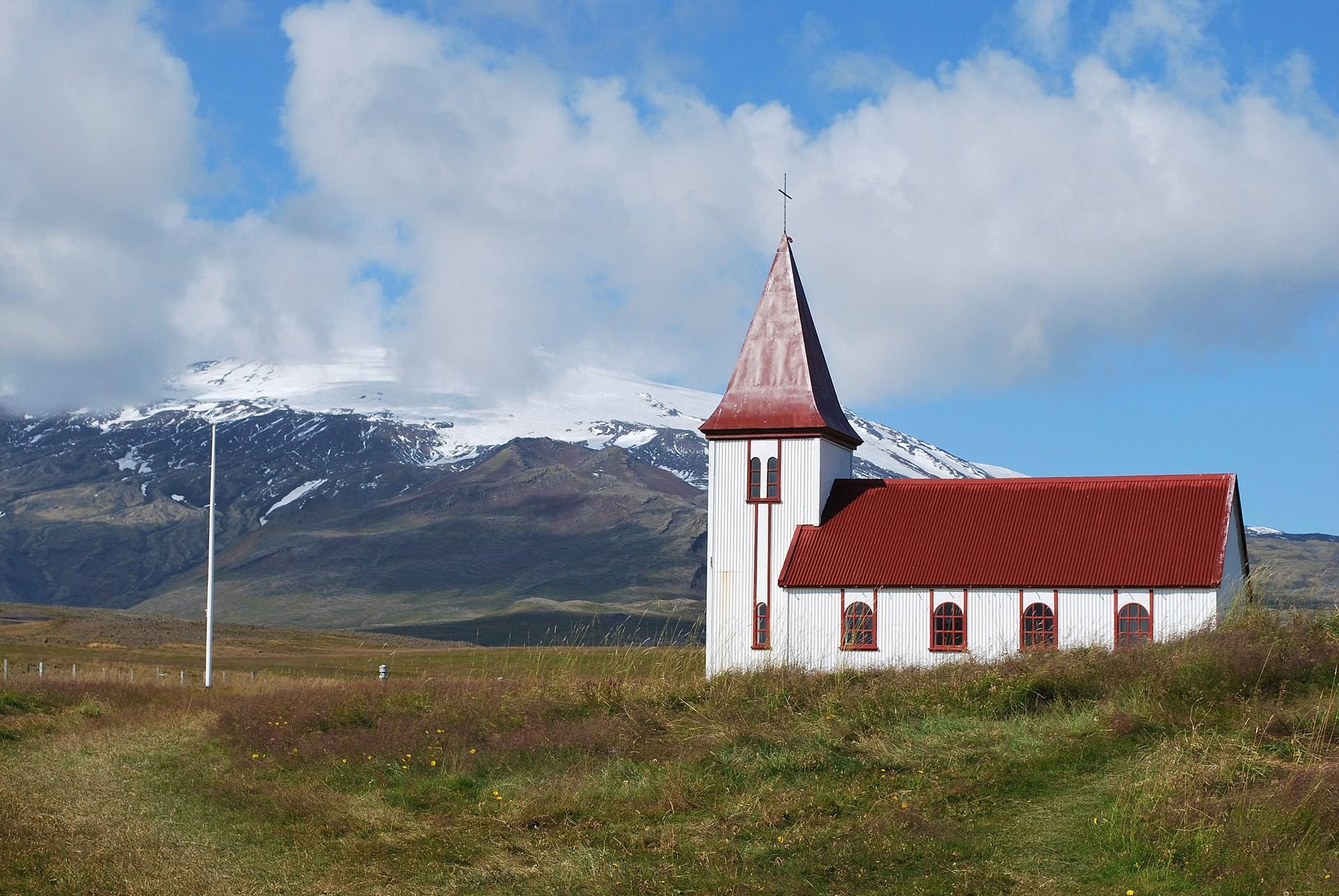 Hellnar, 2.5 km west