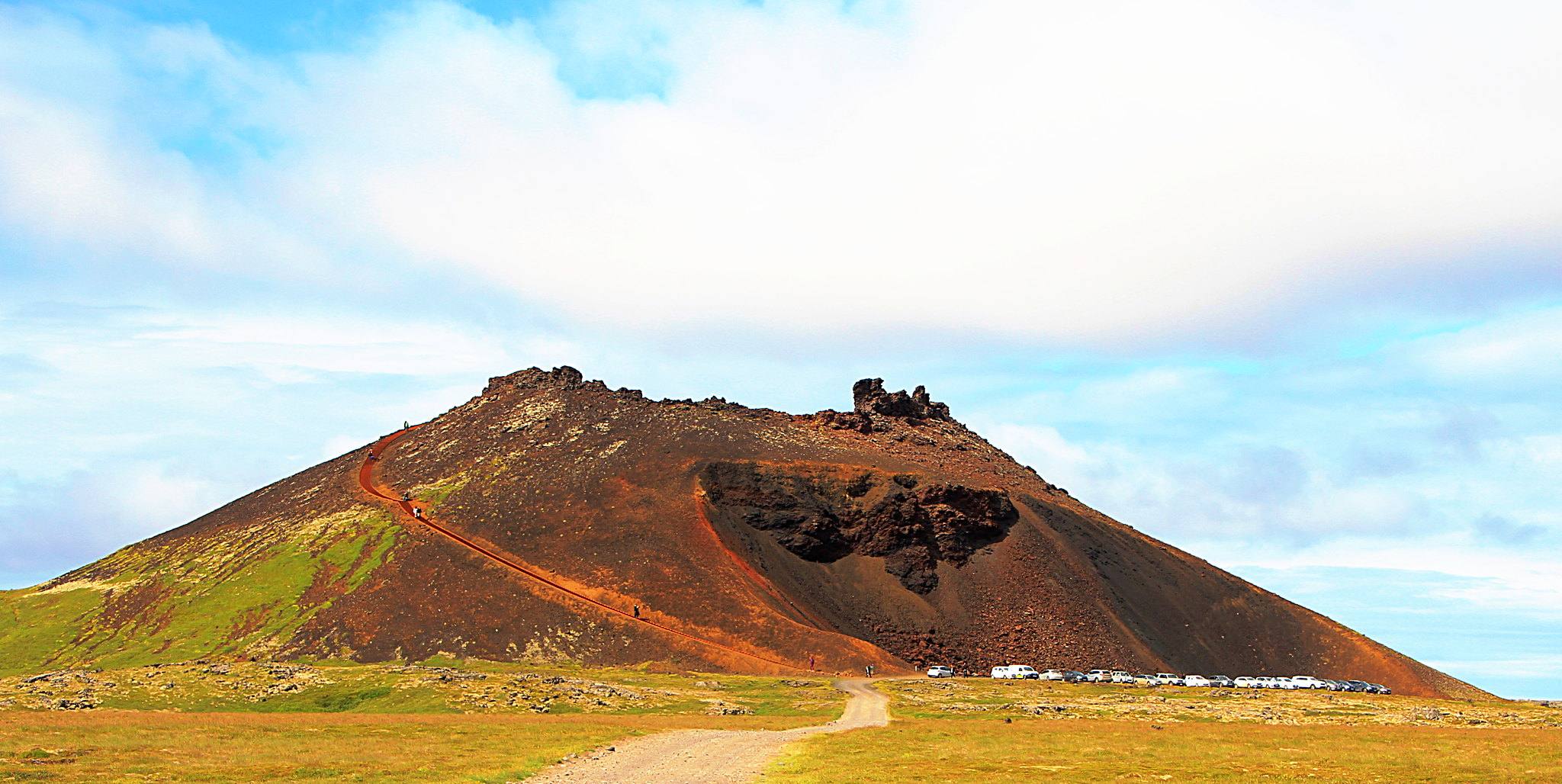 Saxhóll, West of the glacier